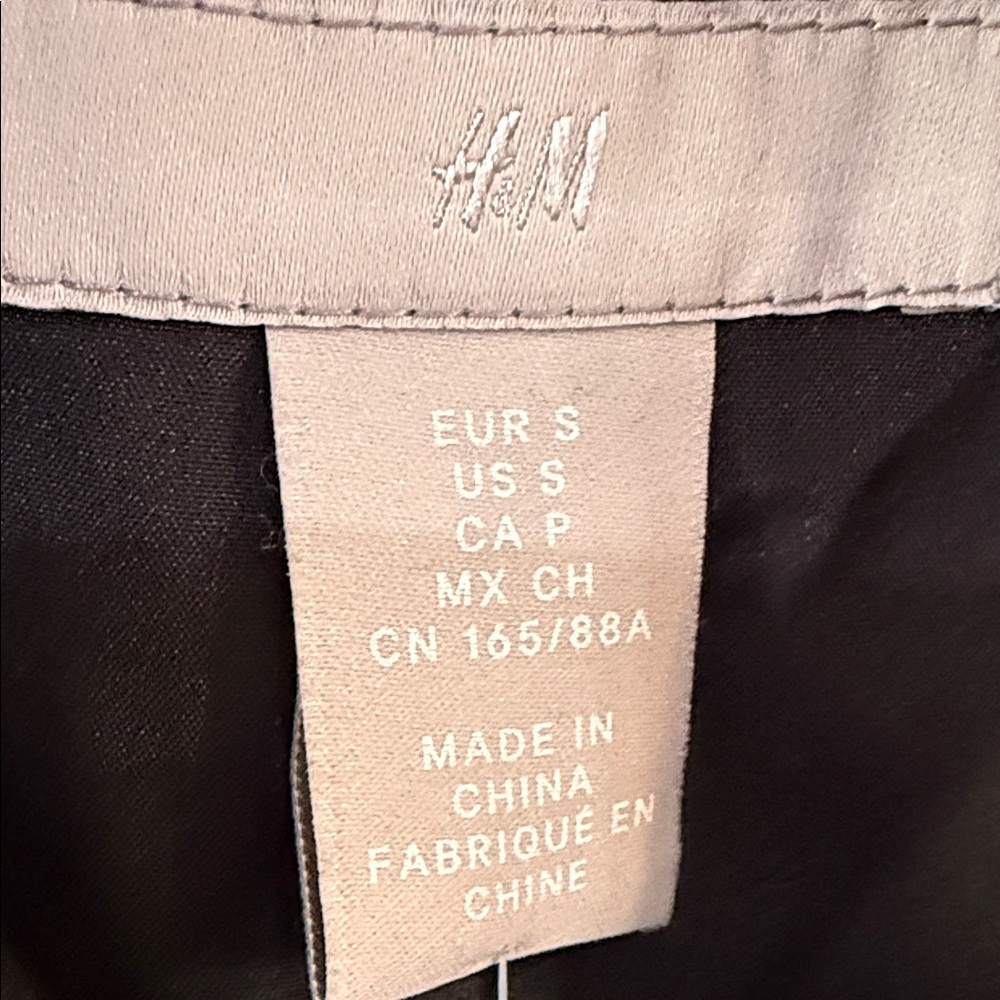 H&M Black Double-Breasted Vest - Picture 3 of 4